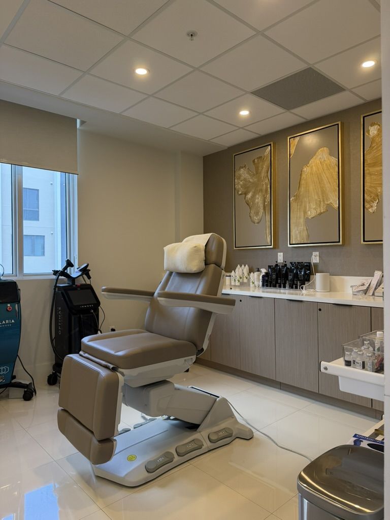 The Glow Suite treatment room, Suite 601, with the InMode Optimas platform used for Morpheus8