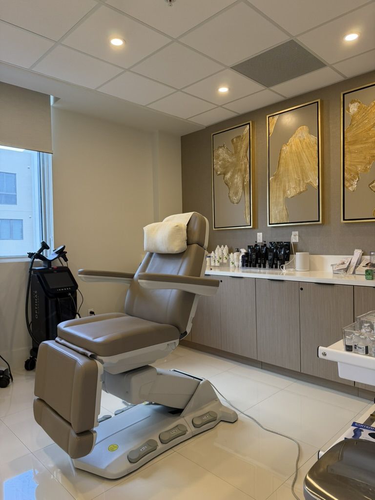 The Glow Suite treatment room, Suite 601, with the InMode Optimas platform used for Forma